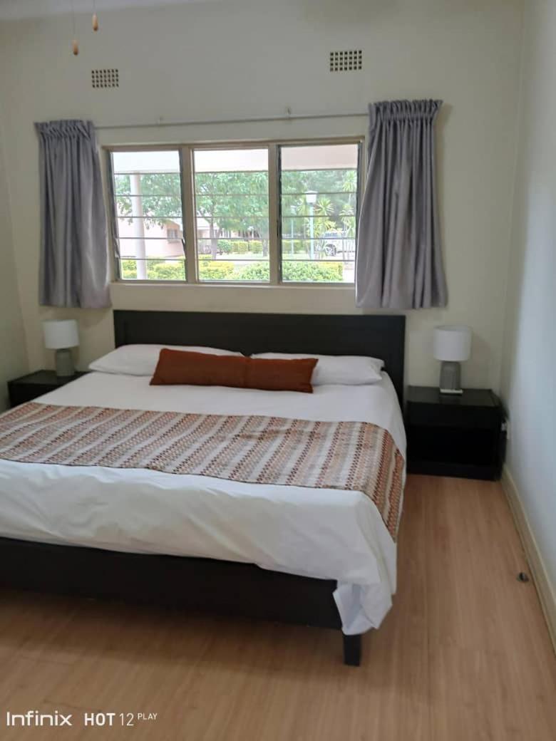 Victoria Apartments Livingstone Exterior foto